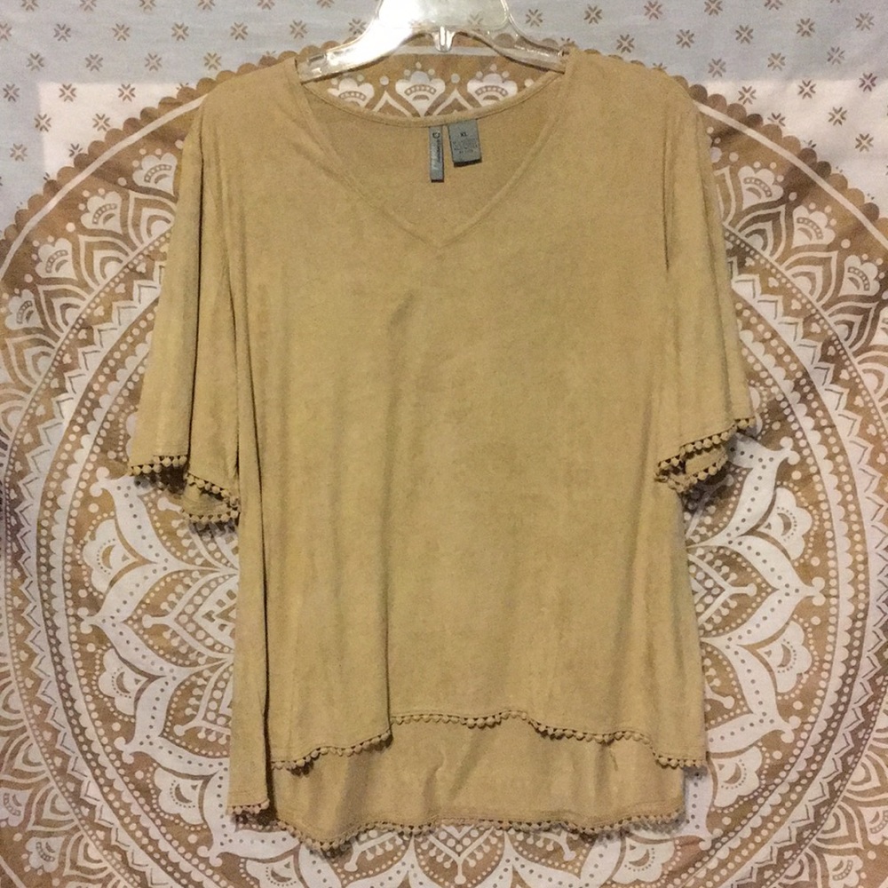 cream colored velvety top